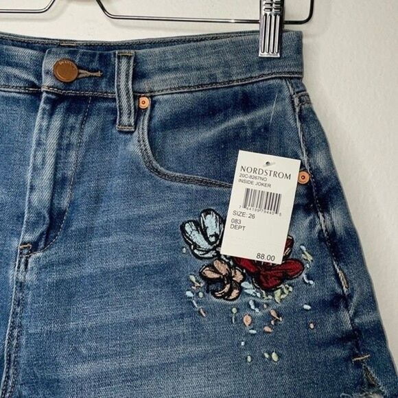Blank NYC Festival Floral Embroidery Denim Cut Off Shorts Inside Joker 26 - Picture 9 of 15